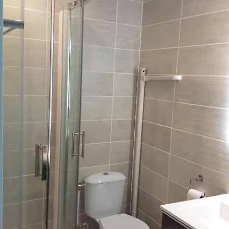 Cabine, A 5 Min, Loggia Et Parking Apartment